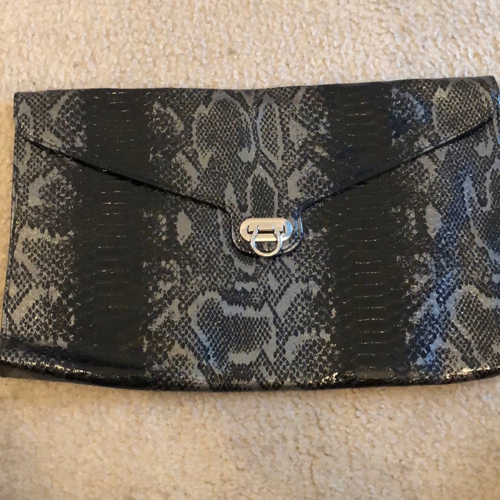 Hobo Clutch